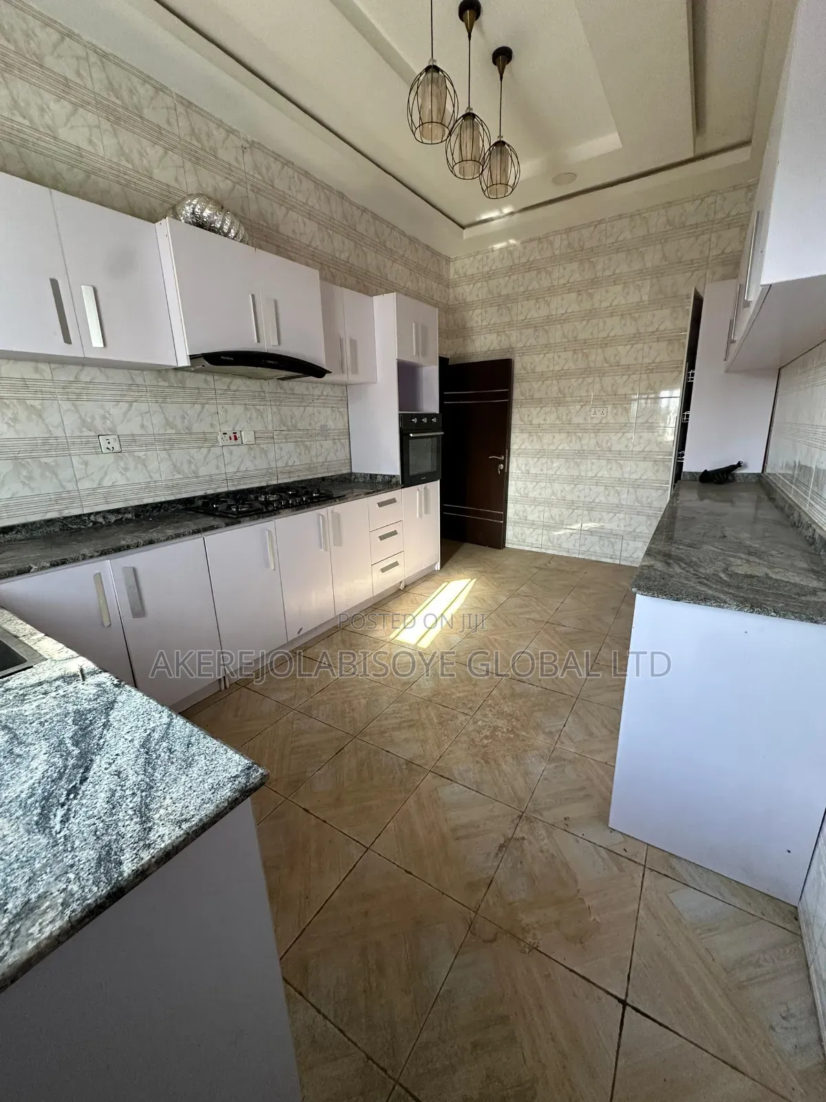 4bdrm Duplex in In An Estate, Life Camp for rent in Life Camp