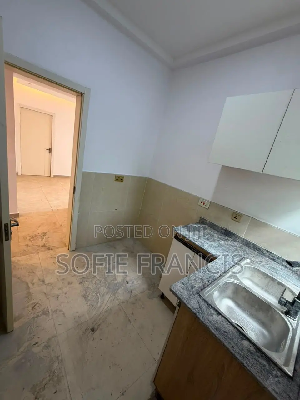 2bdrm Apartment in Royal Garden, Ajiwe for rent in Ajiwe