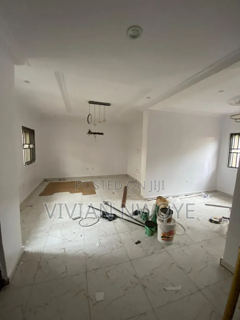 3bdrm Duplex in Jakande for rent in Jakande