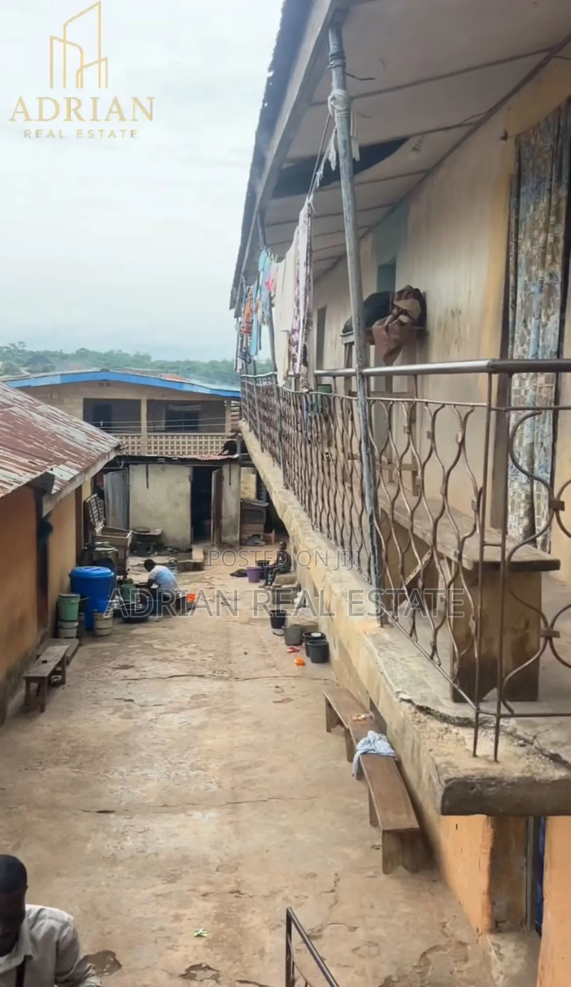 Prime Land Facing A Dual Road • Imo Area, Ilesha. in Ilesa