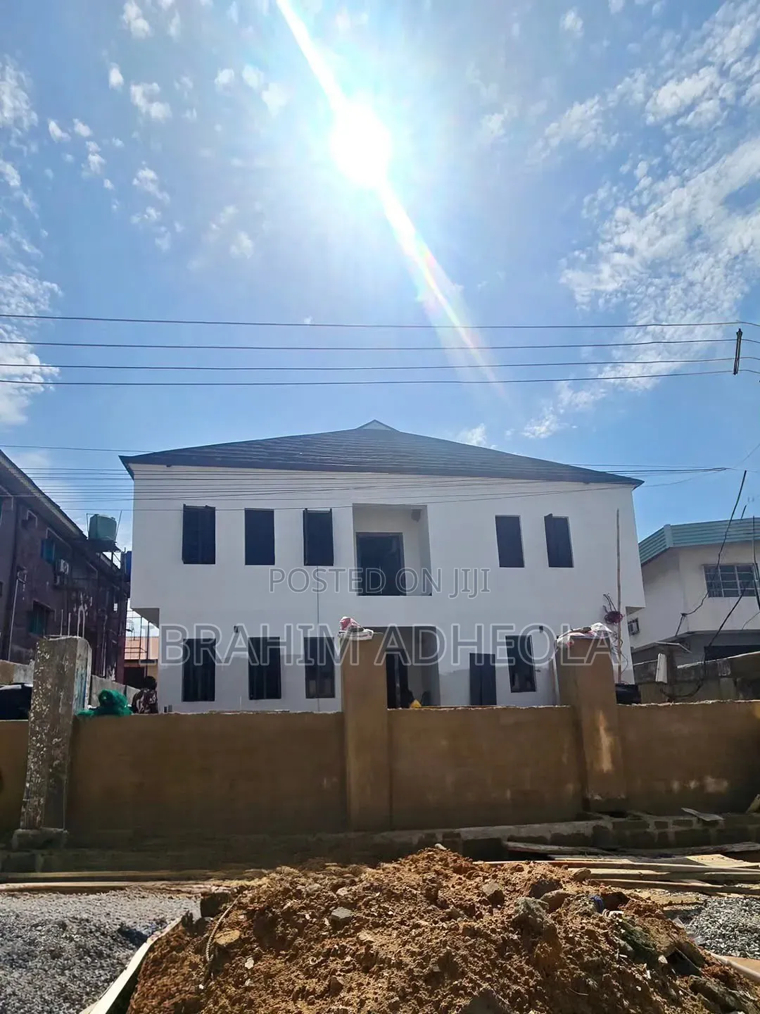 3bdrm Apartment in Gbagada, Millenuim/UPS for sale in Millenuim/UPS