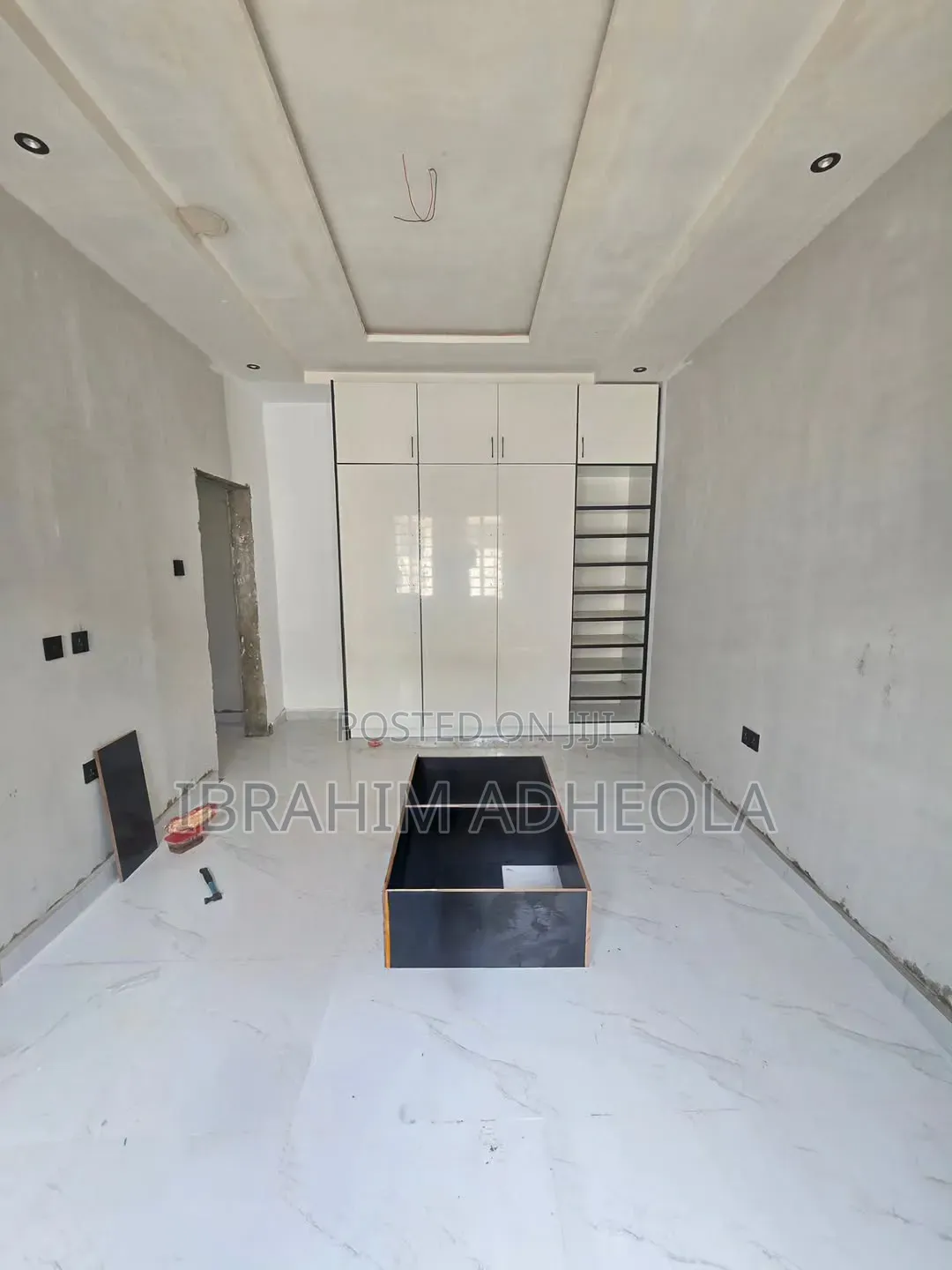3bdrm Apartment in Gbagada, Millenuim/UPS for sale in Millenuim/UPS