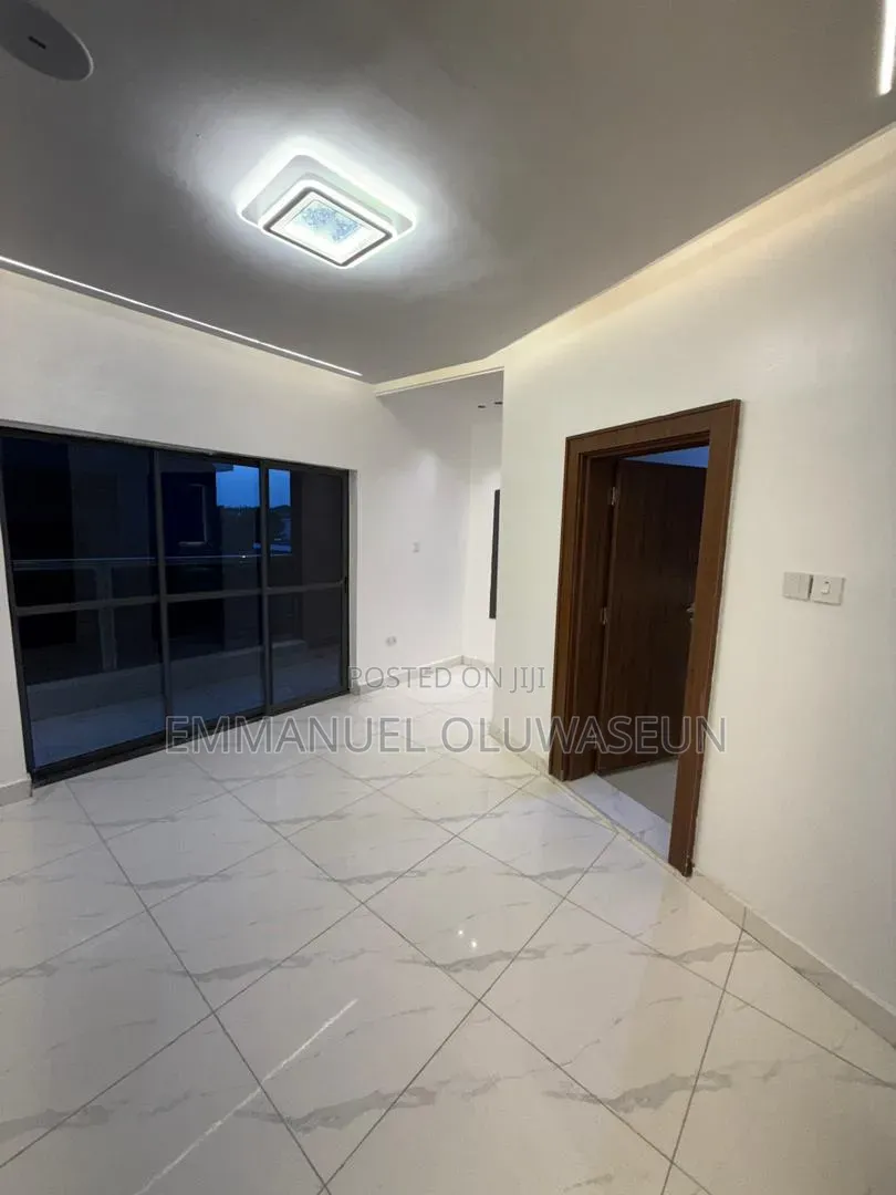 3bdrm Block of Flats in Durumi for sale in Durumi