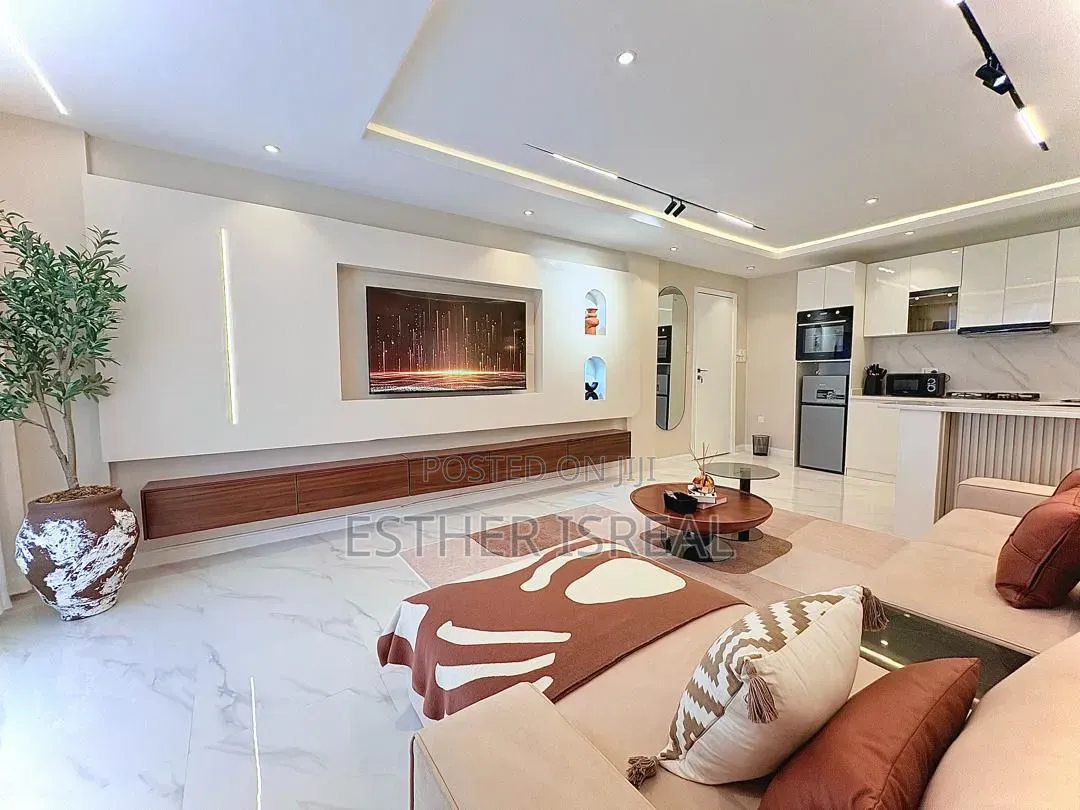 Contemporary 2 Bedroom Apartment in Lekki Phase 1