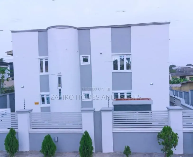 Furnished 12bdrm Duplex in Old Bodija Estate for sale in Bodija