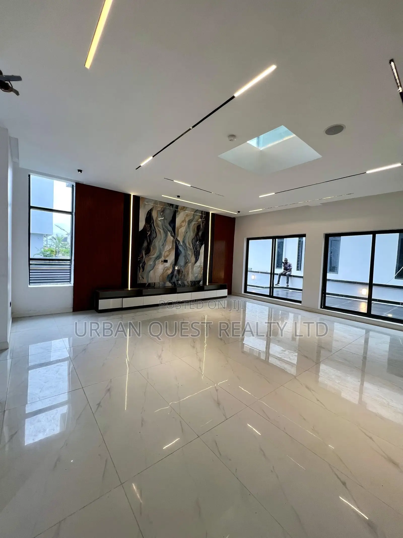 5bdrm Duplex in Lekki for sale in Lekki