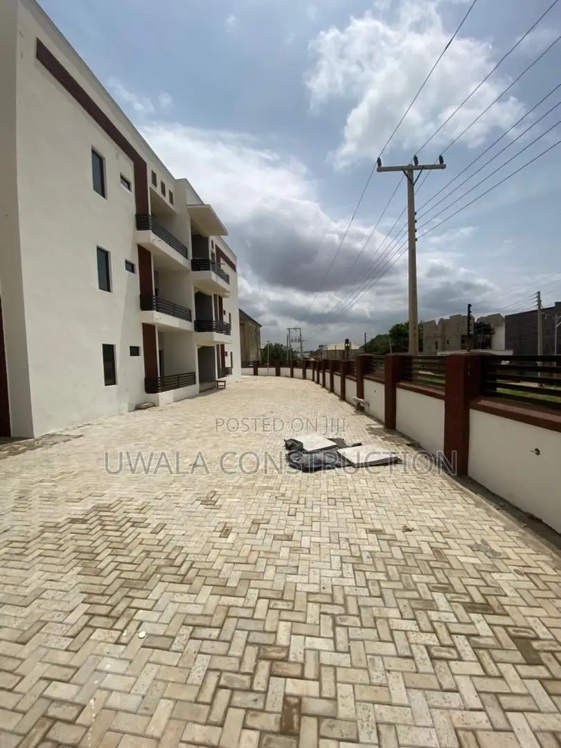 3bdrm Apartment in Gaduwa for sale in Gaduwa