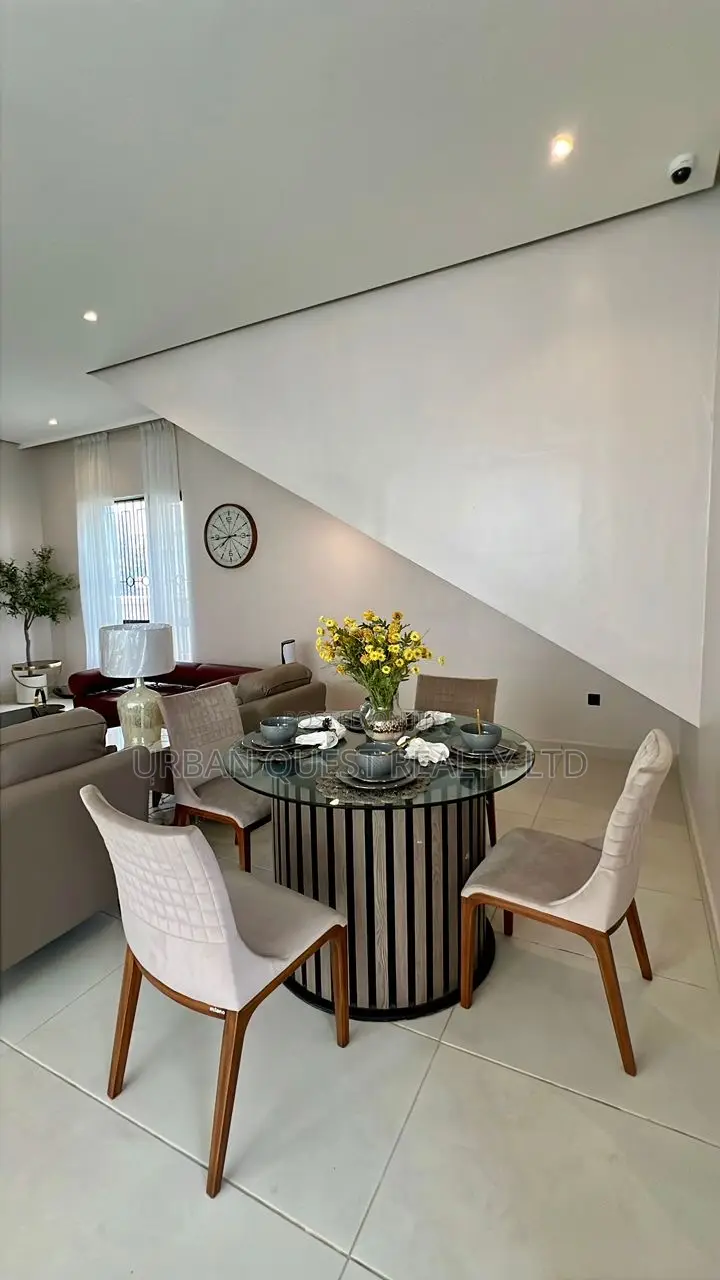 5bdrm Duplex in Lekki for sale in Lekki