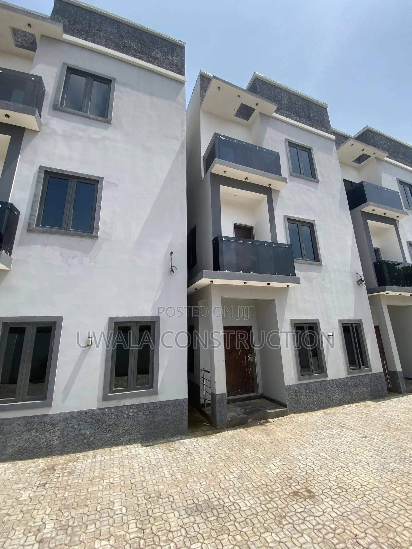 4bdrm Townhouse/Terrace in Gaduwa for sale in Gaduwa