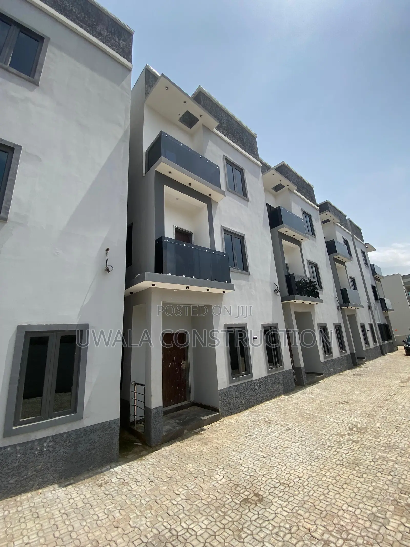4bdrm Townhouse/Terrace in Gaduwa for sale in Gaduwa
