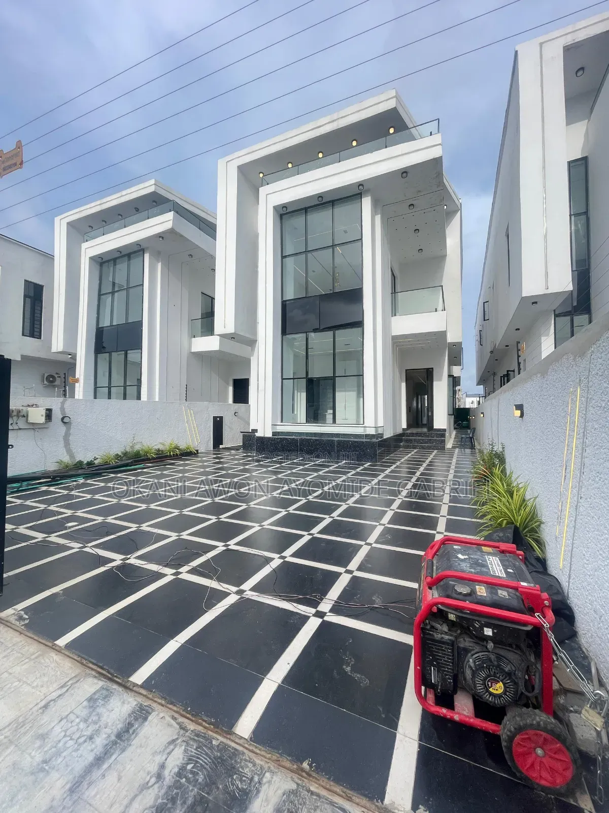 5bdrm Duplex in Secured Estate, VGC / Ajah for sale in VGC / Ajah