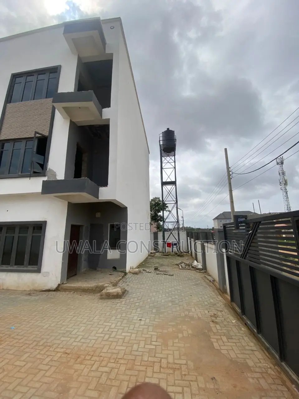 4bdrm Townhouse/Terrace in Gaduwa for sale in Gaduwa
