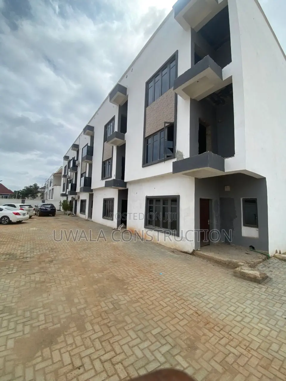 4bdrm Townhouse/Terrace in Gaduwa for sale in Gaduwa