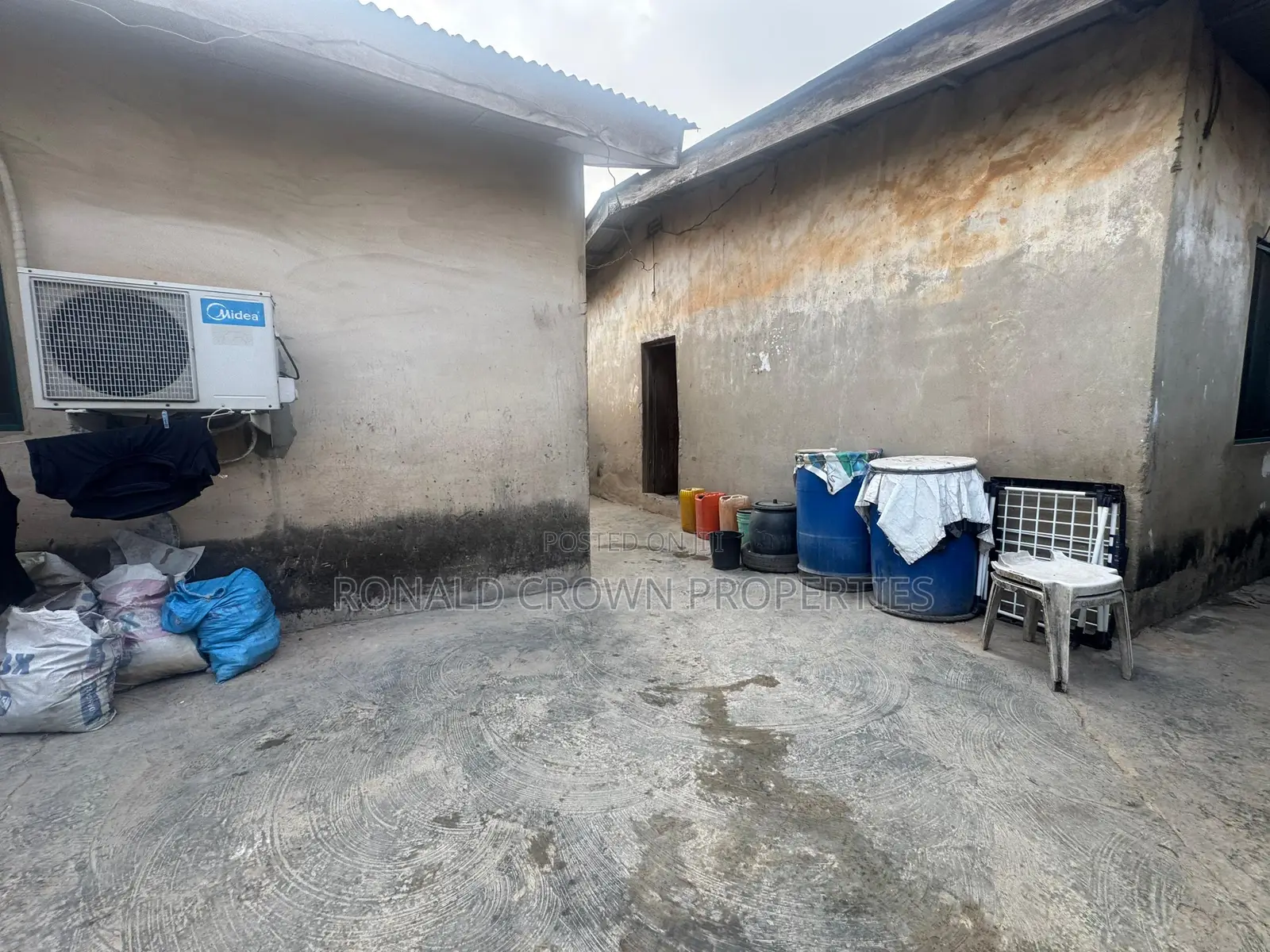 350sqm of Land With Demolishable Building at Ojodu Beggar in Berger