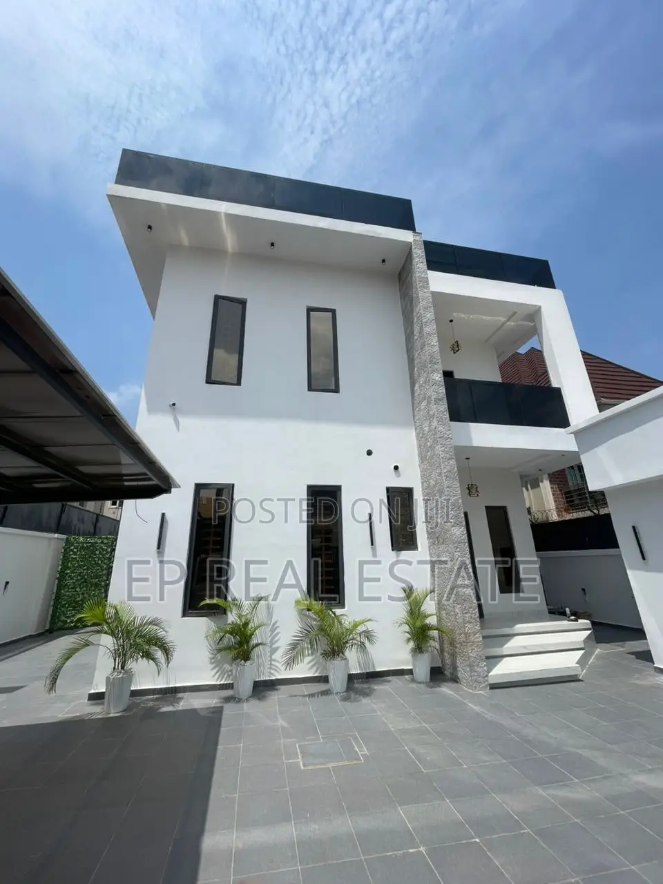 5bdrm Duplex in Apo Resettlement for sale in Apo Resettlement