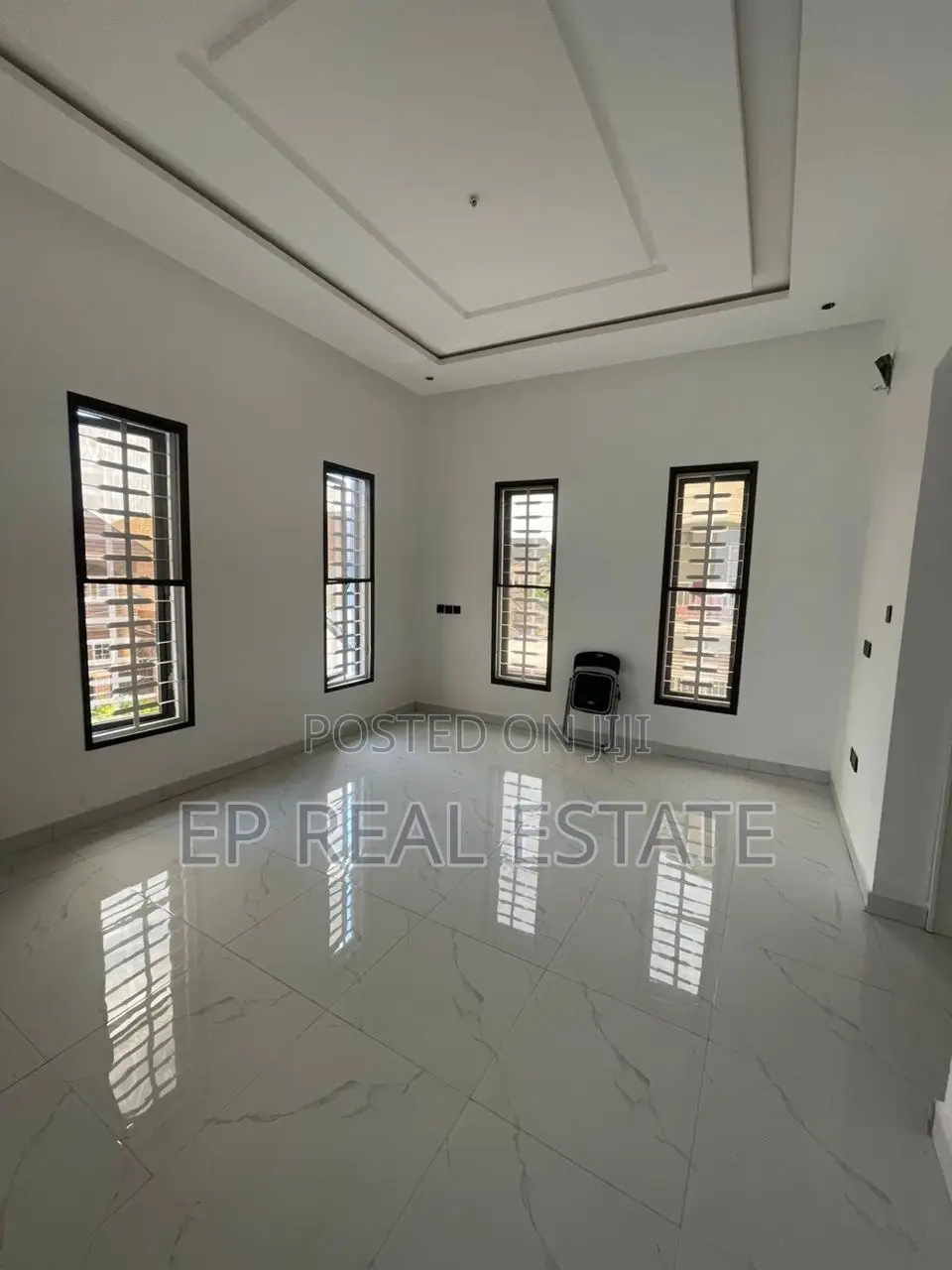 5bdrm Duplex in Apo Resettlement for sale in Apo Resettlement