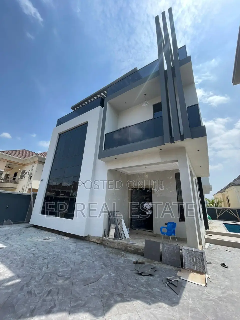 5bdrm Duplex in Apo Resettlement for sale in Apo Resettlement