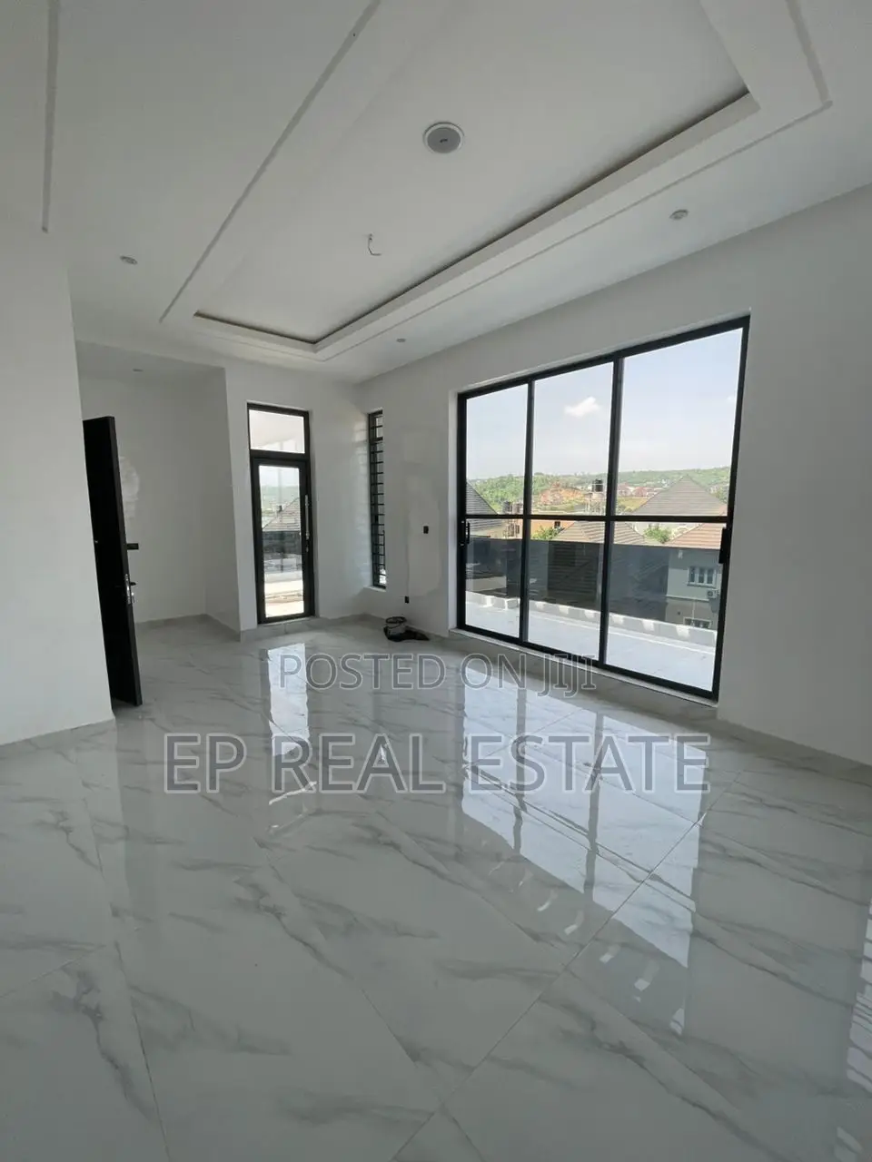 5bdrm Duplex in Apo Resettlement for sale in Apo Resettlement