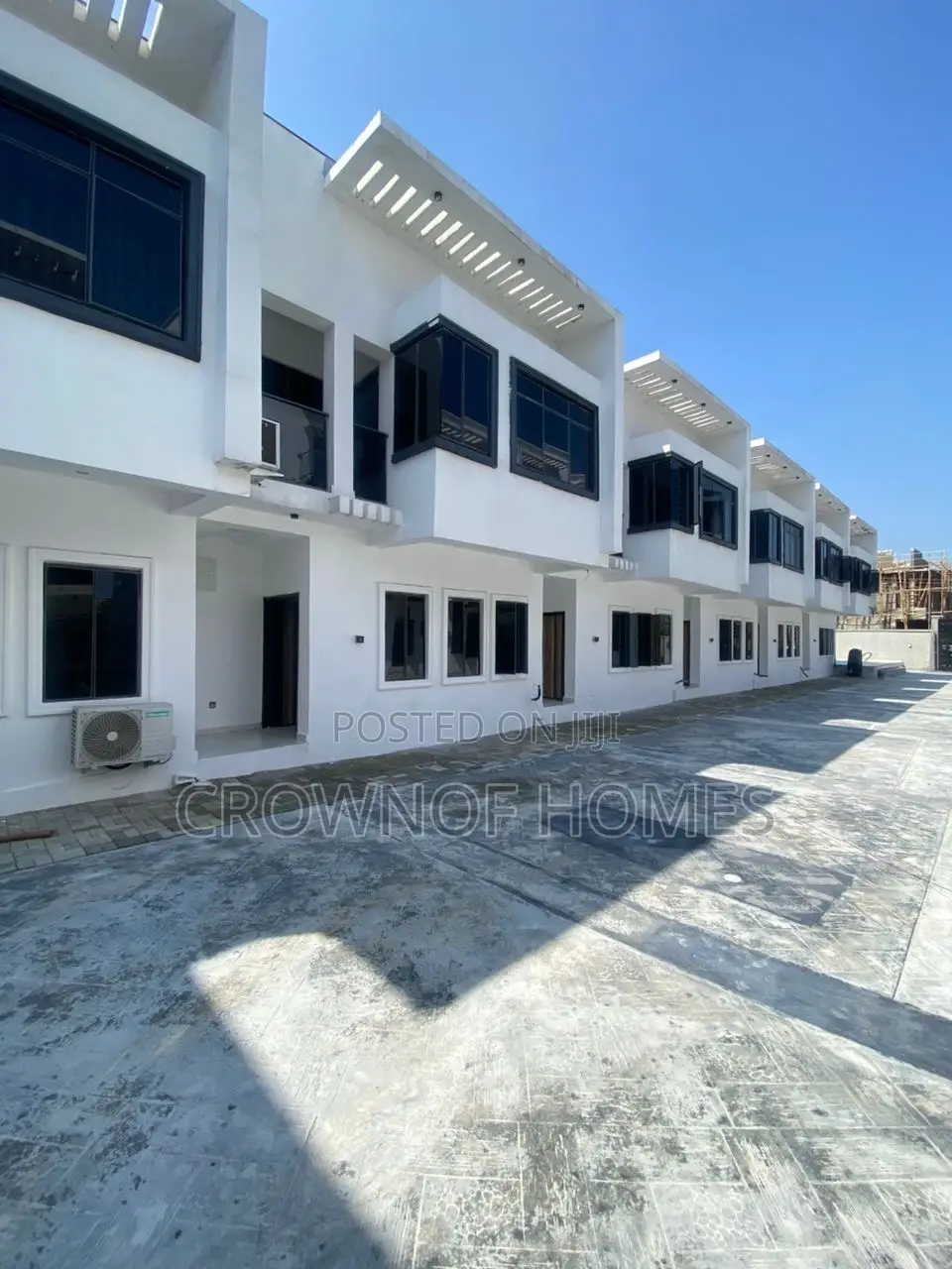 2bdrm Duplex in Jakande for sale in Jakande
