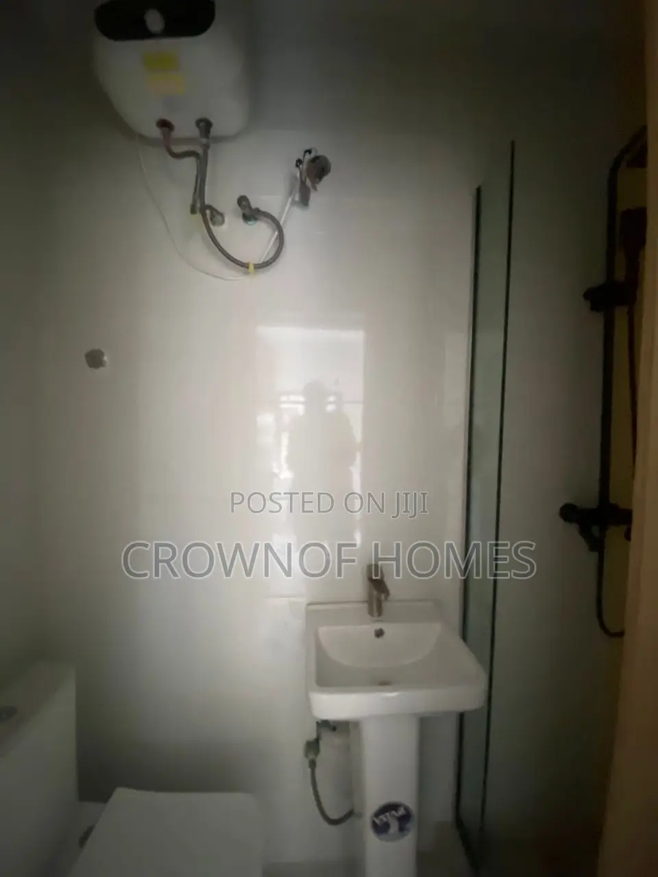 2bdrm Duplex in Jakande for sale in Jakande