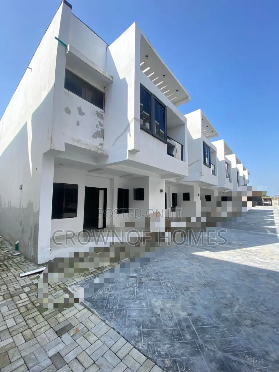 4bdrm Duplex in Jakande for sale in Jakande