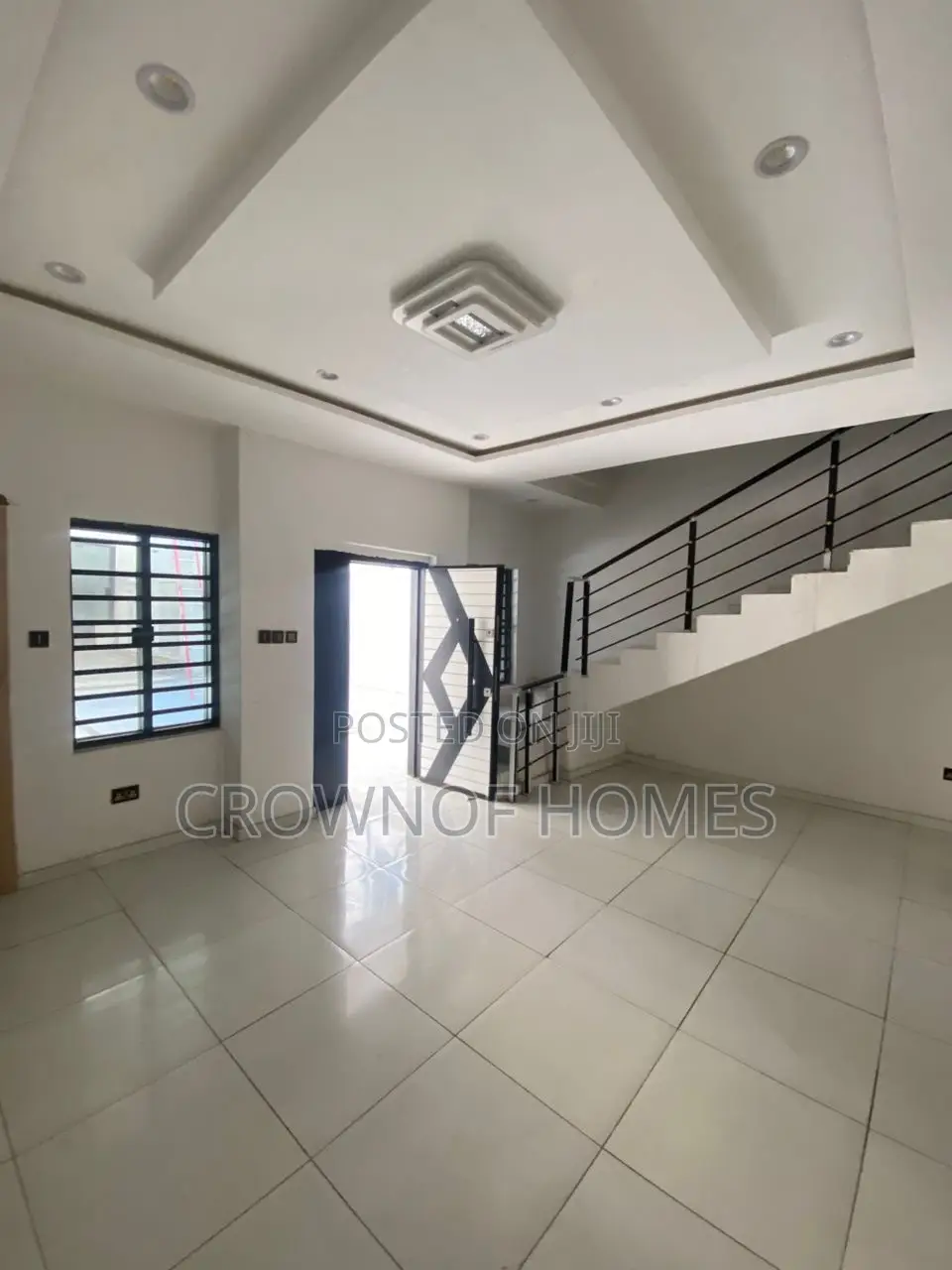 4bdrm Duplex in Jakande for sale in Jakande