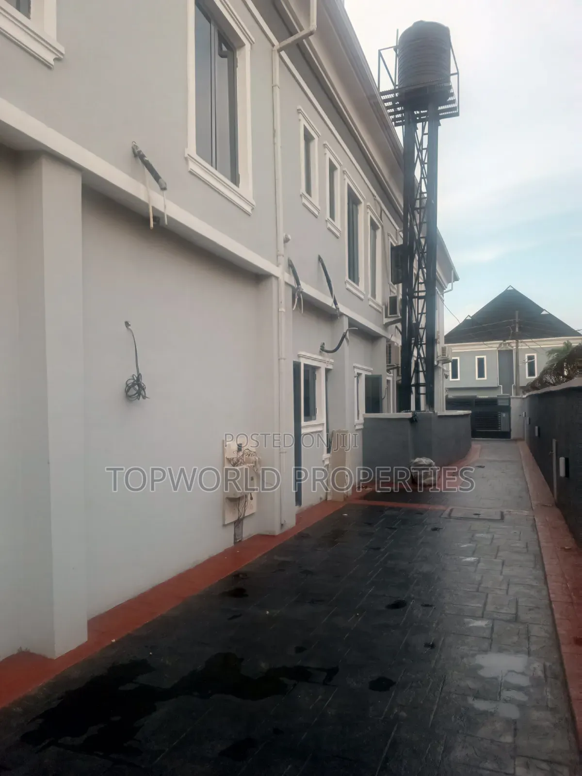 3bdrm Duplex in Maplewood Estate Oko for sale in Oko-Oba