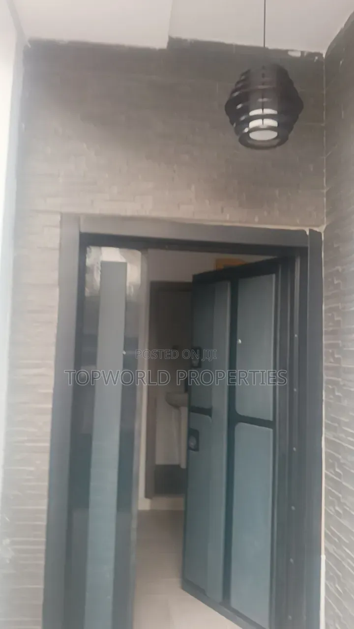 3bdrm Duplex in Maplewood Estate Oko for sale in Oko-Oba