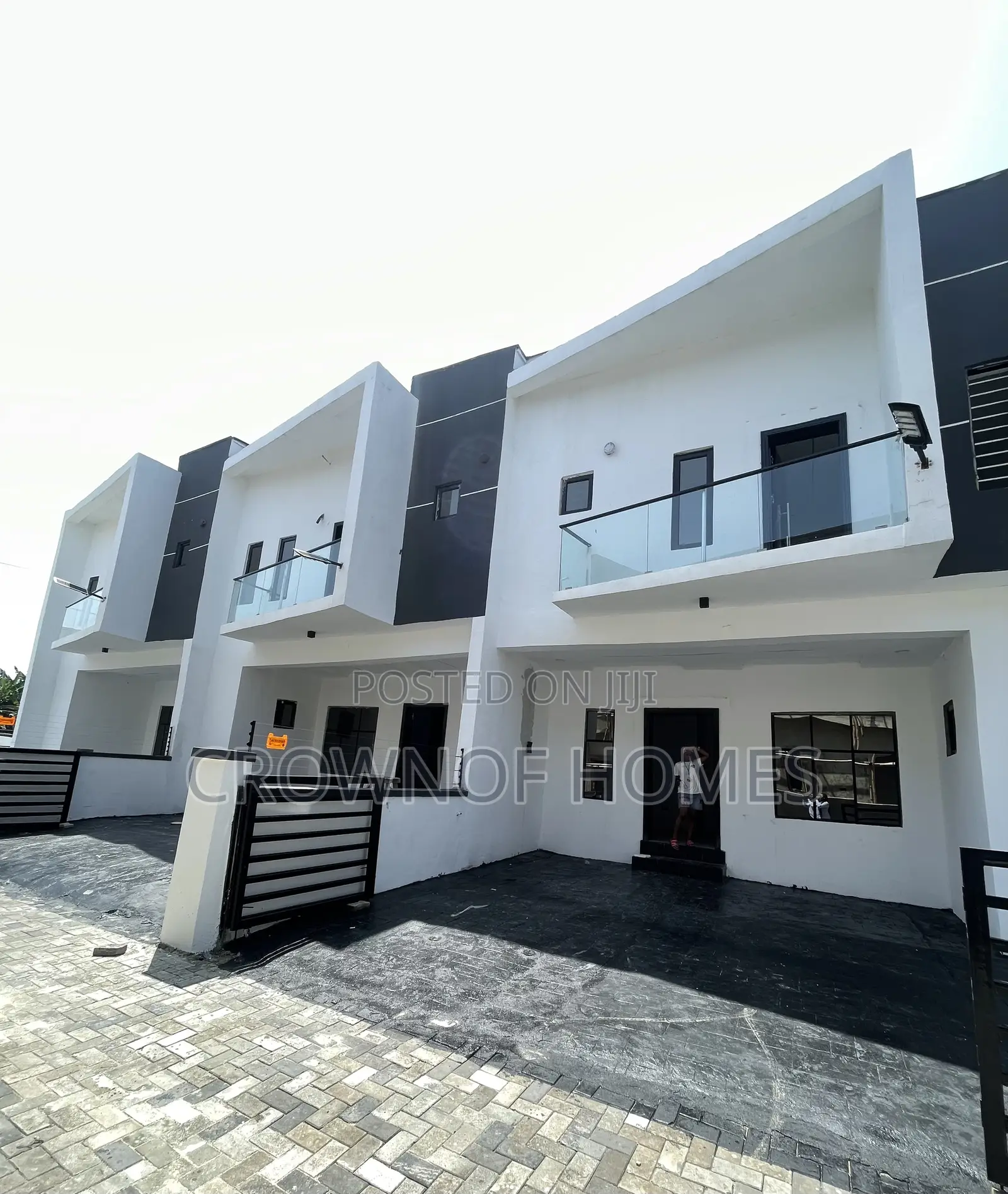 4bdrm Duplex in Abraham Adesanya Estate for sale in Abraham Adesanya Estate