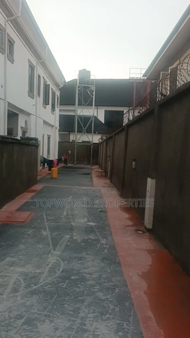 3bdrm Duplex in Maplewood Estate Oko for sale in Oko-Oba
