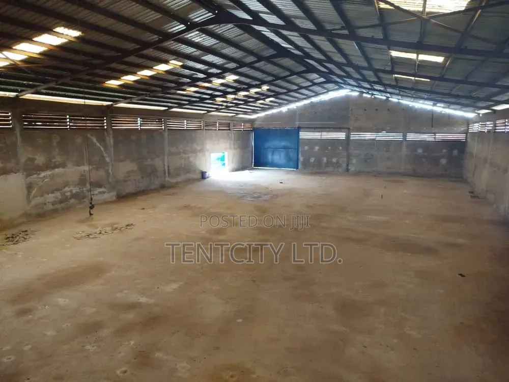 Distress Large Warehouse on 6 Plots for Sale in Enugu in Enugu