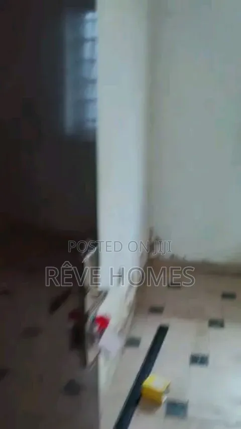 2bdrm Apartment in Alagomeji for rent in Alagomeji