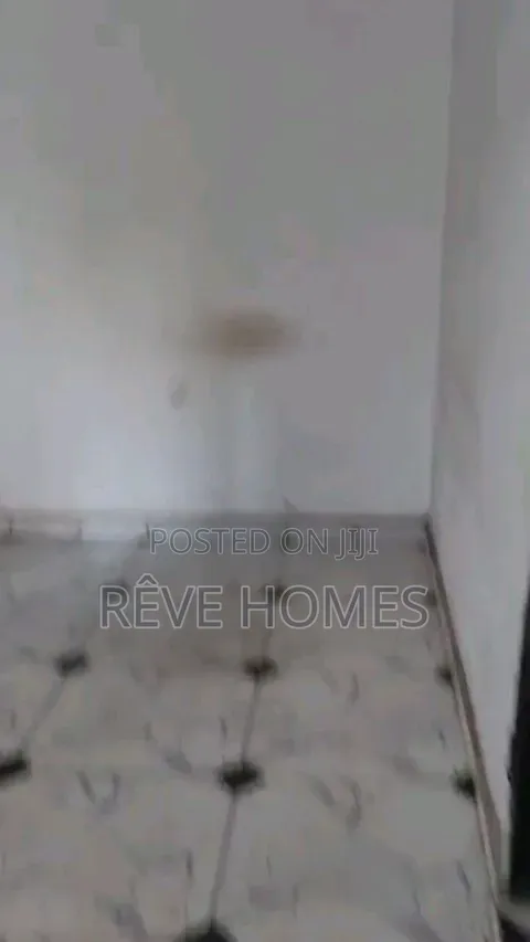 2bdrm Apartment in Alagomeji for rent in Alagomeji