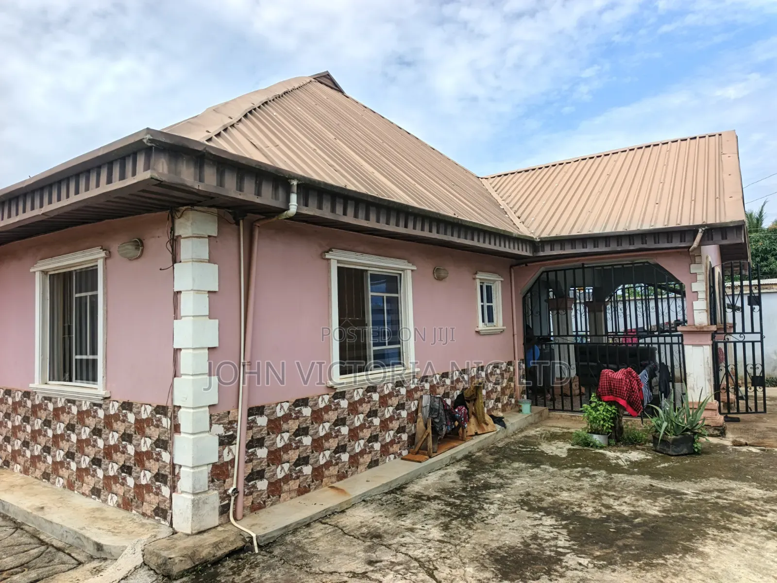 3bdrm Block of Flats in Evota, Badagry / Badagry for rent in Badagry / Badagry