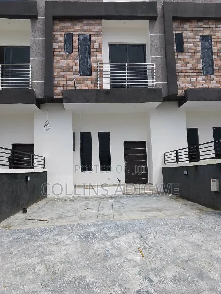 2bdrm Duplex in Abraham Adesanya for sale in Abraham Adesanya Estate
