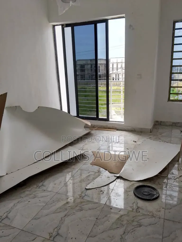 2bdrm Duplex in Abraham Adesanya for sale in Abraham Adesanya Estate