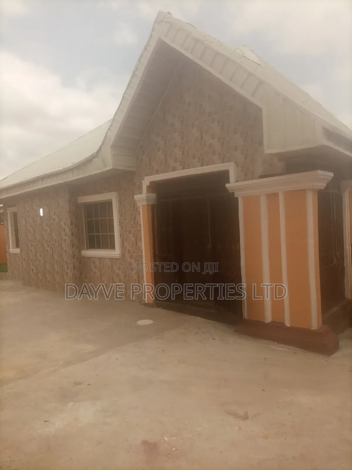 3bdrm Bungalow in Dutse-Alhaji for sale in Dutse-Alhaji