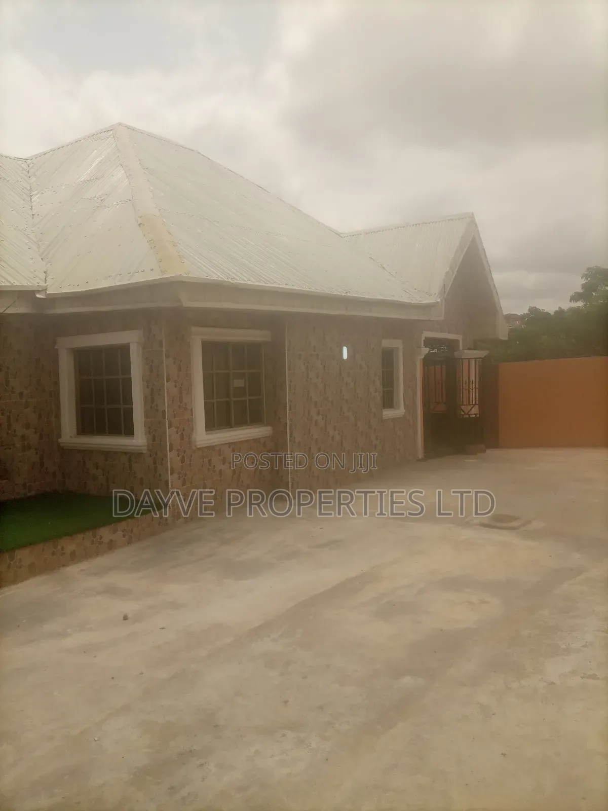 3bdrm Bungalow in Dutse-Alhaji for sale in Dutse-Alhaji