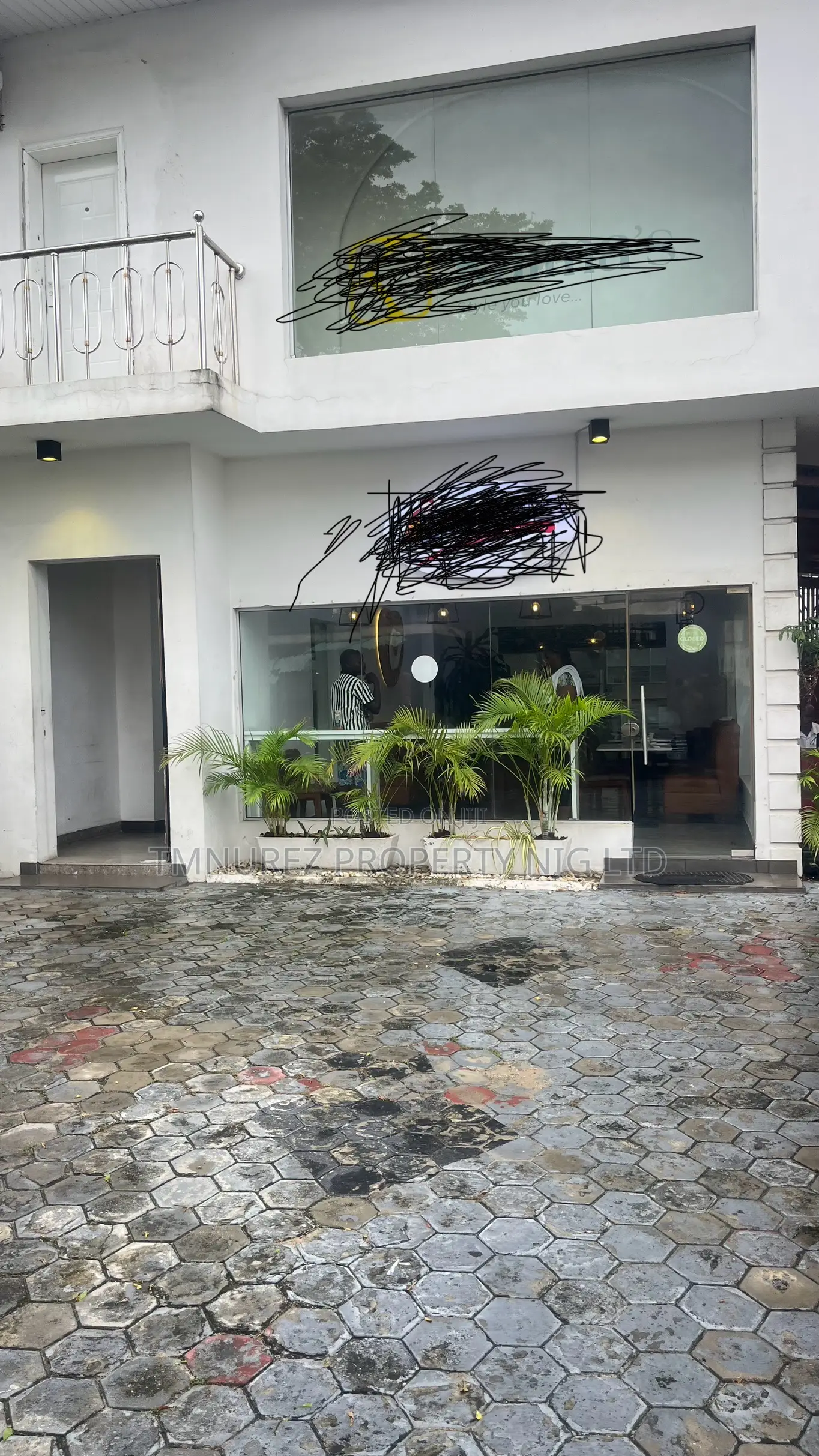 Showroom Shop on Groundfloor in Lekki Phase 1