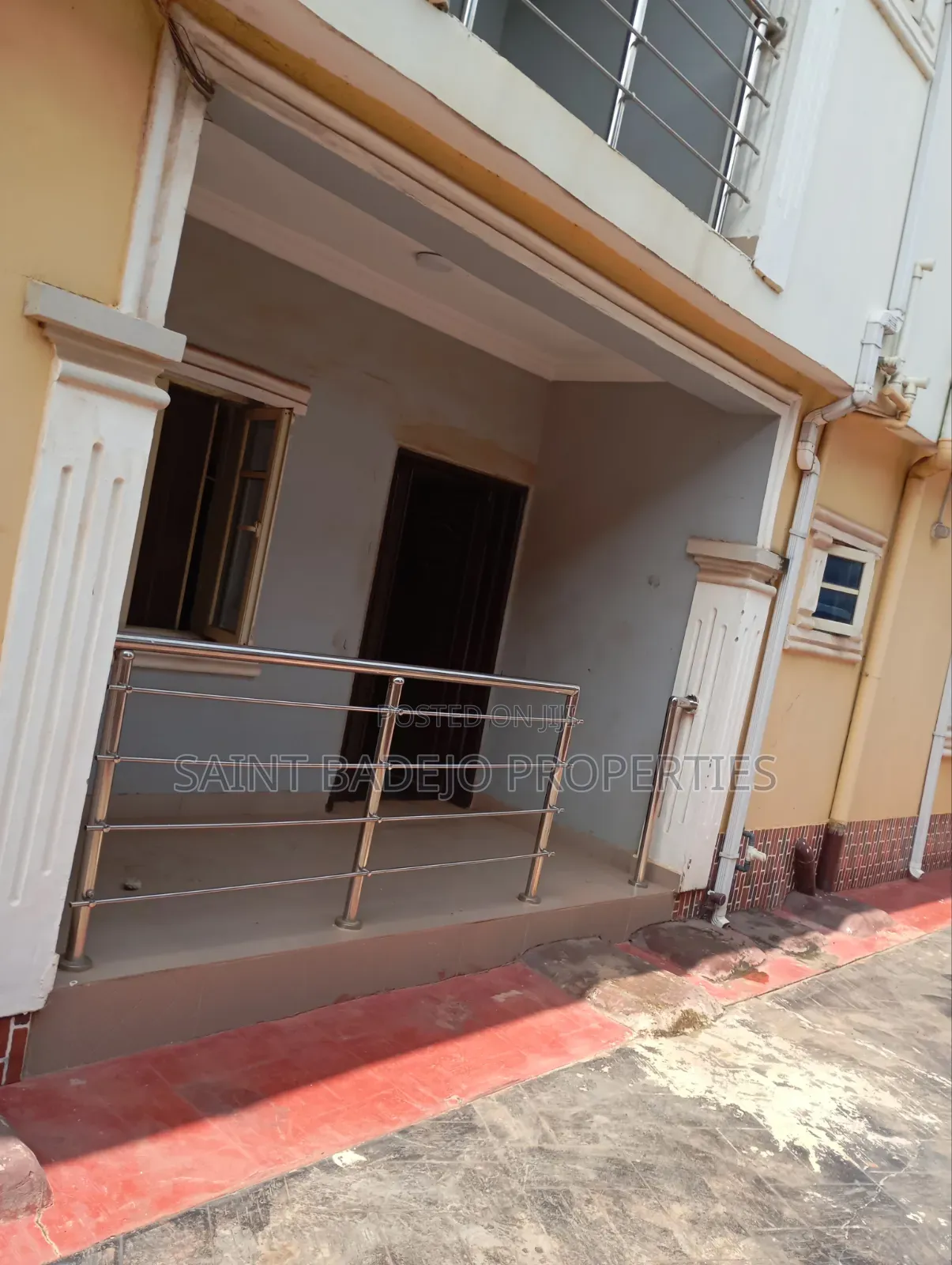 3bdrm Block of Flats in Gbadebo Street, Gberigbe for rent in Gberigbe