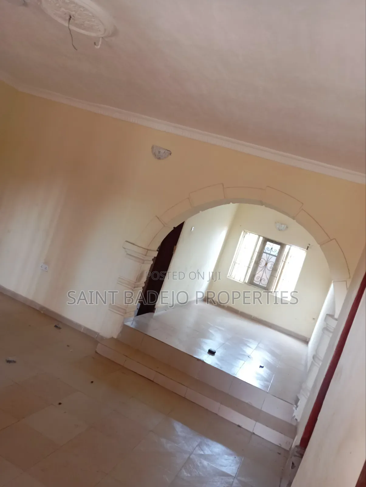 3bdrm Block of Flats in Gbadebo Street, Gberigbe for rent in Gberigbe