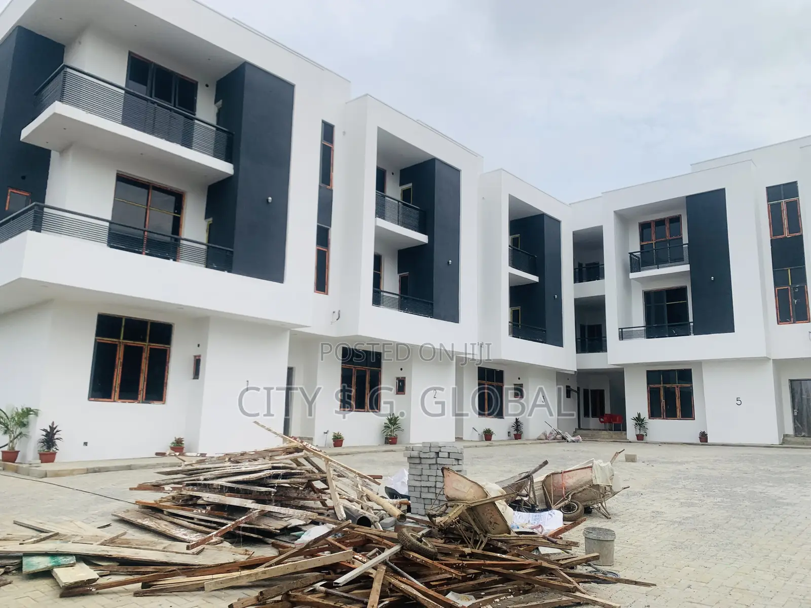 Furnished 4bdrm Duplex in Katampe for sale in Katampe (Main)