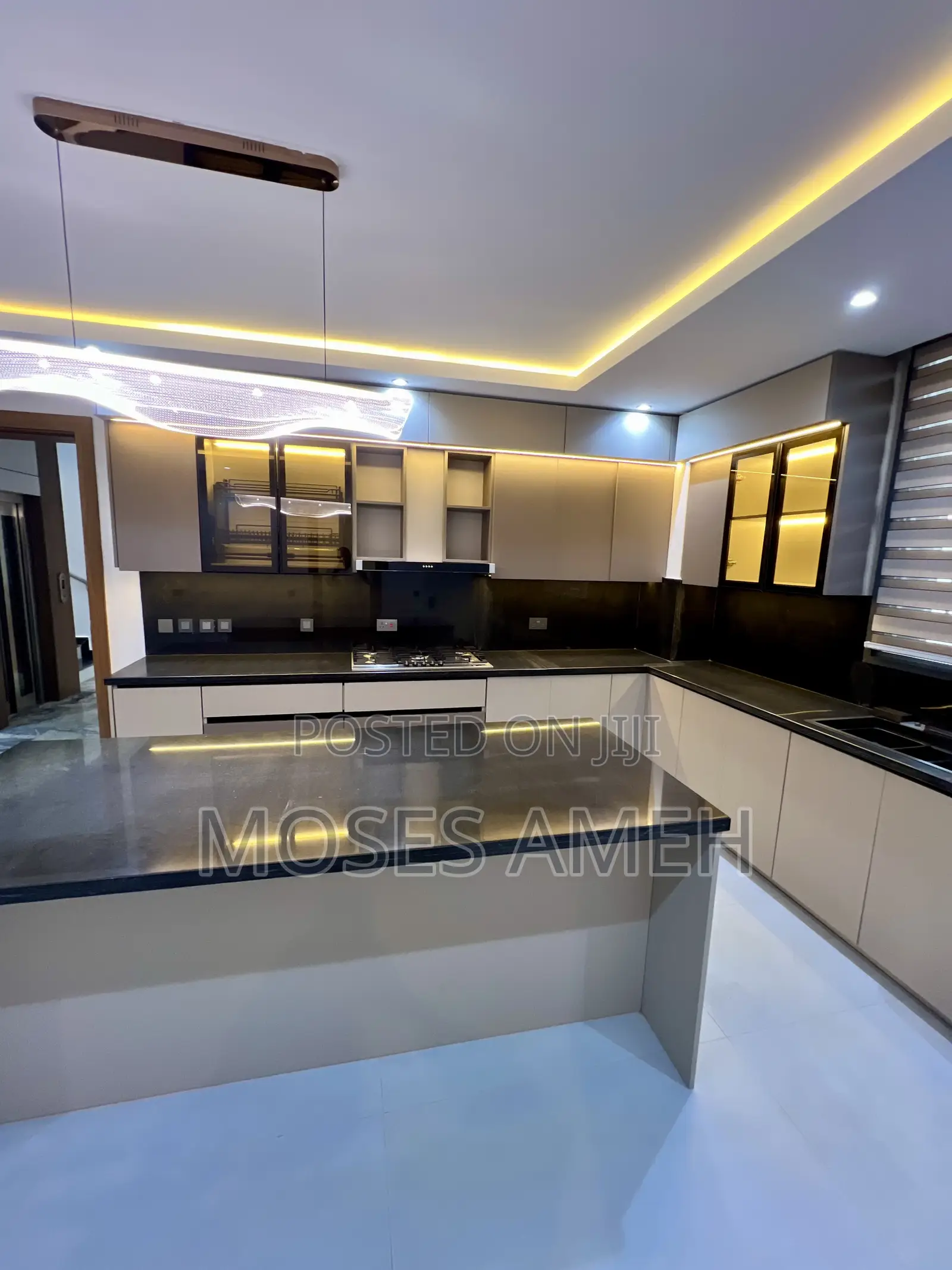 6bdrm Duplex in Mabushi for sale in Mabushi