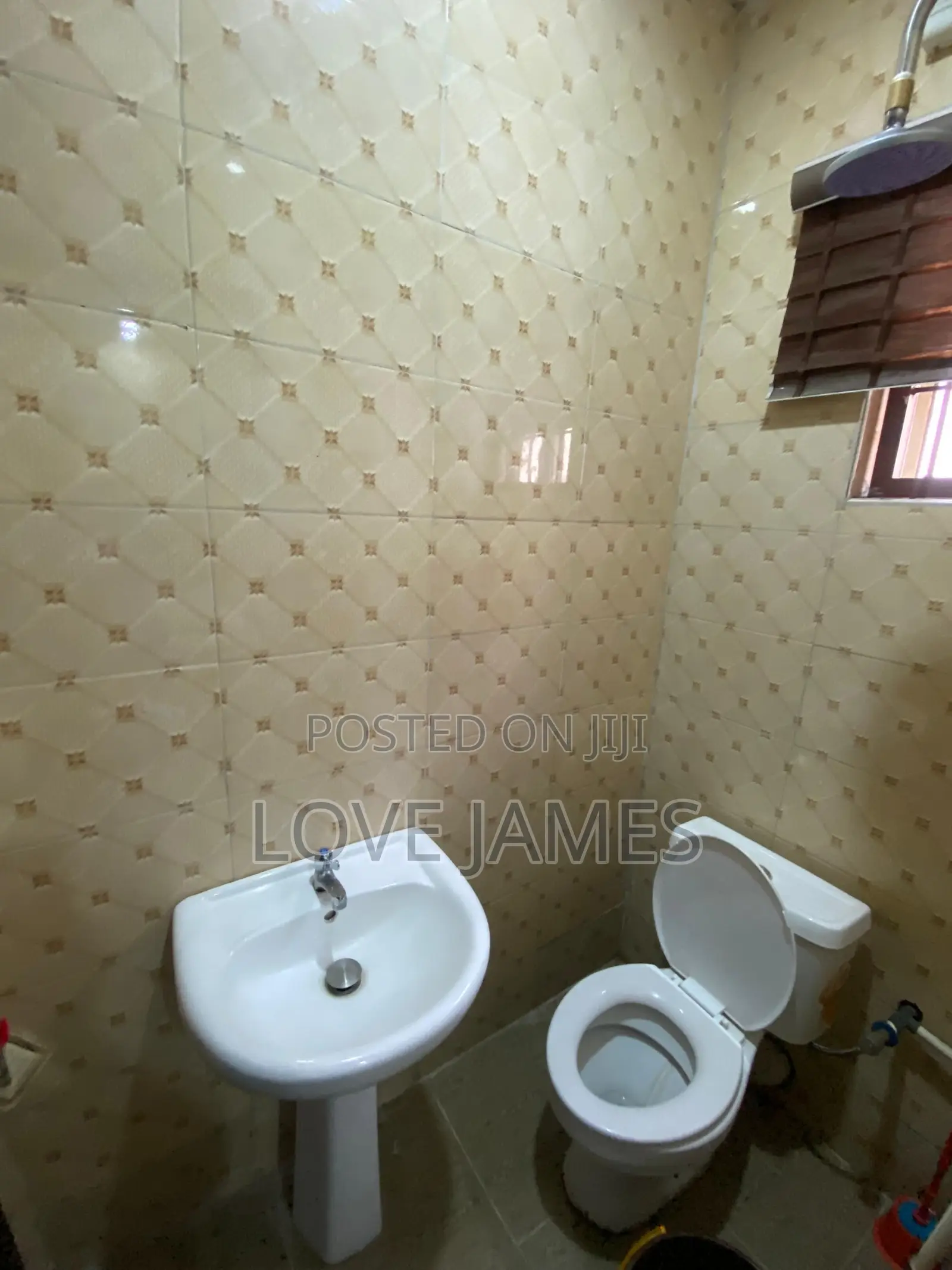 Monthly Shortlet Apartment With Inverter in Abuja in Lokogoma