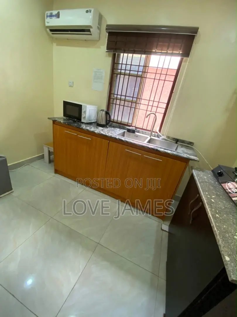 Monthly Shortlet Apartment With Inverter in Abuja in Lokogoma