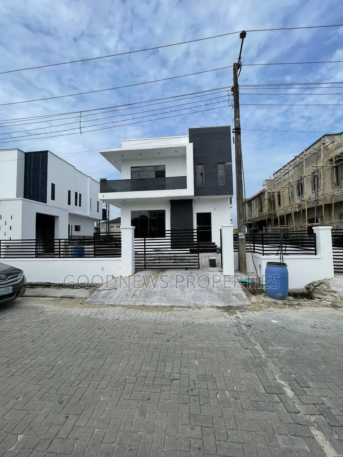 4bdrm Duplex in Sangotedo for sale in Sangotedo