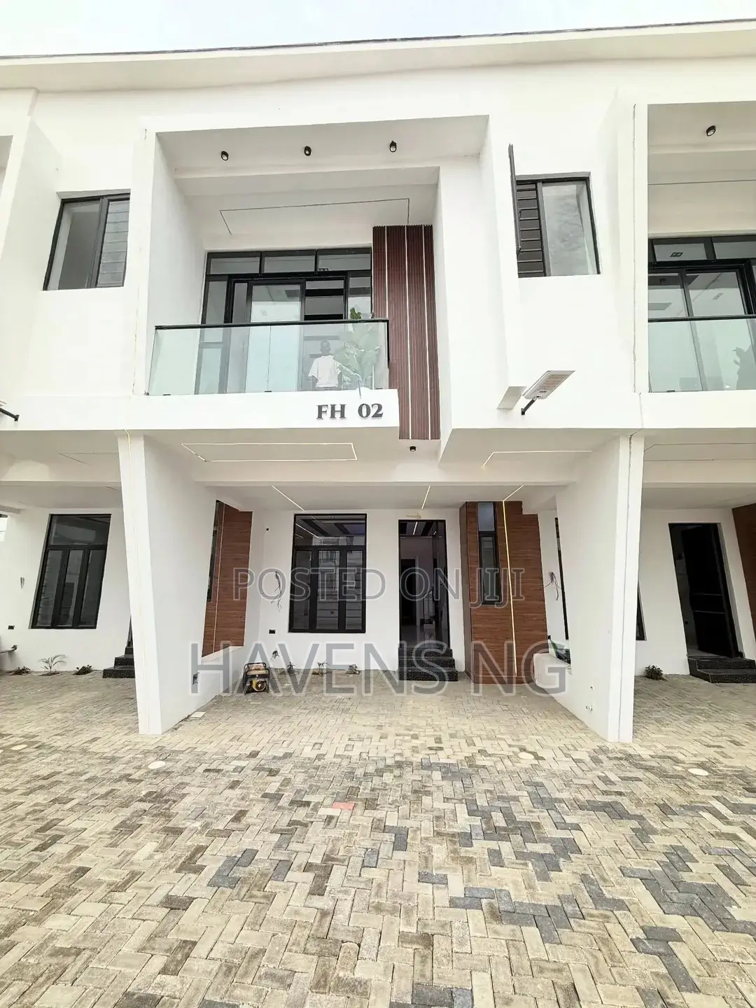 4bdrm Duplex in Ikota for sale in Ikota