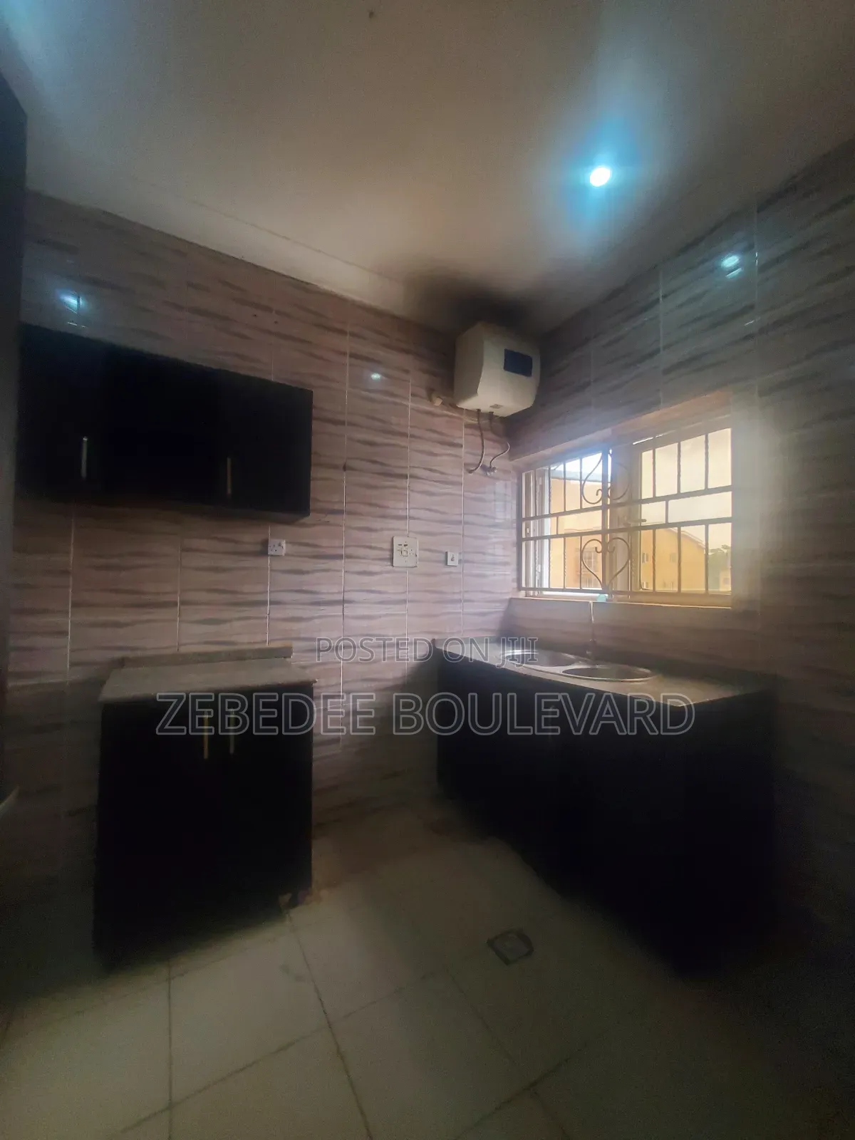 2bdrm Block of Flats in Durumi for rent in Durumi