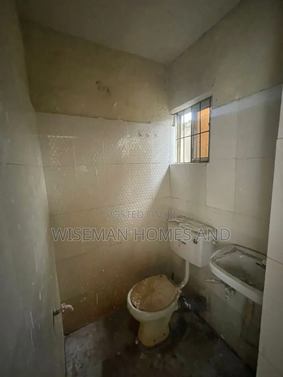 Studio Apartment in Shoprite Road for rent in Sangotedo