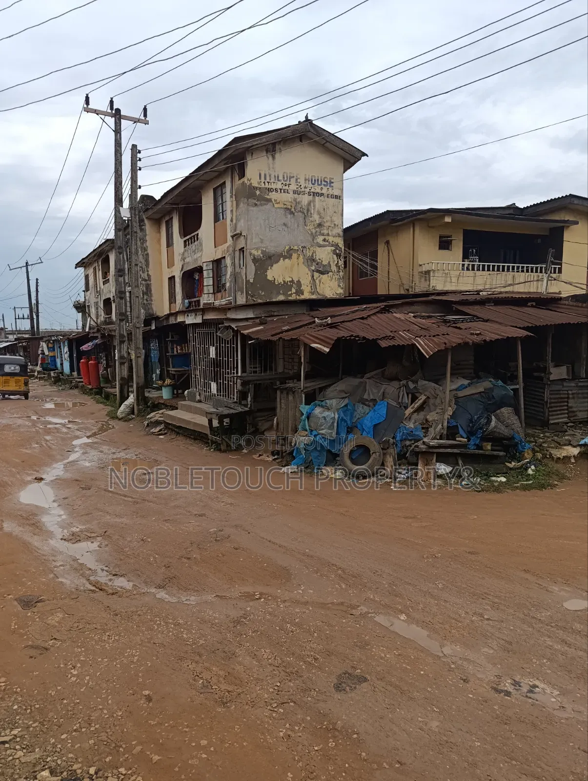 2bdrm Block of Flats in Liasu, Egbe / Ikotun/Igando for sale in Egbe / Ikotun/Igando